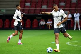 翘首以待 翘首以待